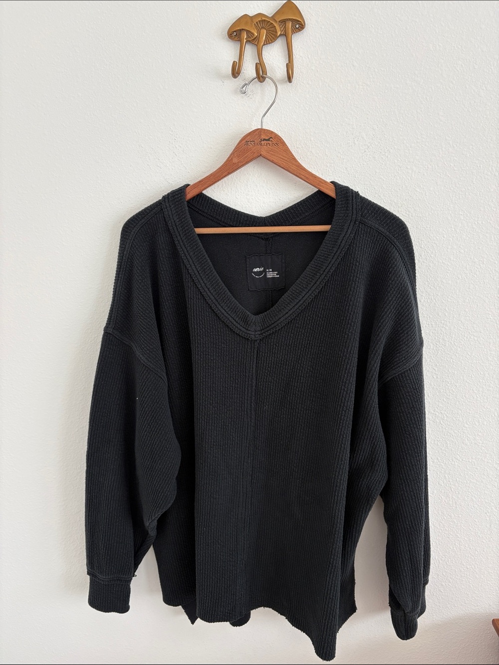 Aerie Wonder textured v-neck sweatshirt/sweater XL - Picture 3 of 5